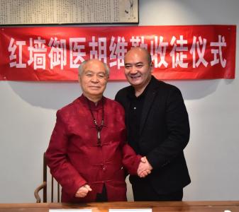 邓力群